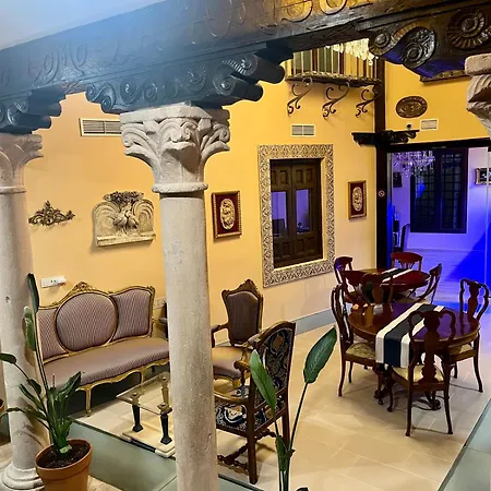 Boutique Cason De Lopez Hotel