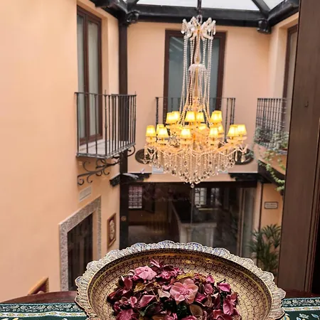 Boutique Cason De Lopez Hotel 4*