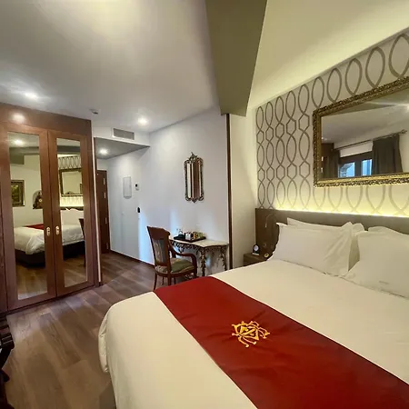 Boutique Cason De Lopez Hotel 4*
