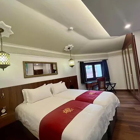 Hotel Boutique Casón De López 4*